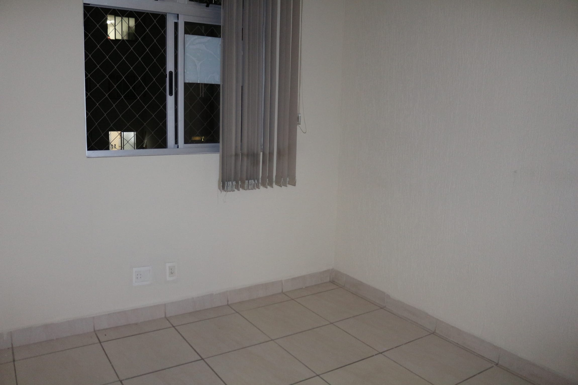 Apartamento de 3 quartos, 1 banho , 1 vaga, perto do Posto de Saúde, com piscina e quadras, à venda, Santa Mônica, Belo Horizonte, MG. Documentação toda ok. miniatura 58