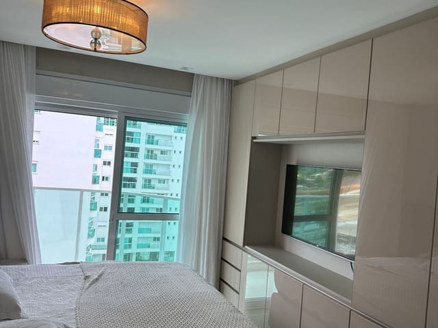 Apartamento com 160m² 3 quartos e 4 banheiros, à venda, no bairro Praia Brava de Itajaí em Itajaí