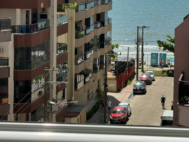 Apartamento com 144m² 3 quartos e 4 banheiros, à venda, no bairro Meia Praia em Itapema