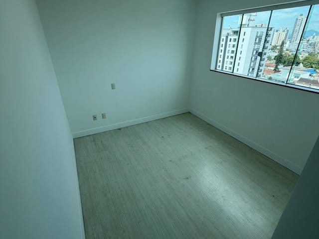 Apartamento com 126m² 3 quartos e 2 banheiros, à venda, no bairro Centro em Itajaí