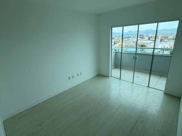 Apartamento com 126m² 3 quartos e 2 banheiros, à venda, no bairro Centro em Itajaí