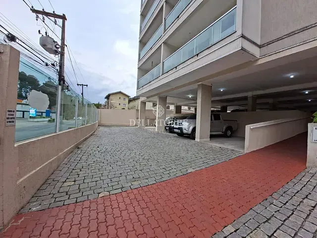 Apartamento 1 quarto e 1 banheiro, à venda ou para alugar, no bairro Várzea em Teresópolis