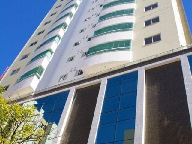 Apartamento com 126m² 3 quartos e 2 banheiros, à venda, no bairro Centro em Balneário Camboriú
