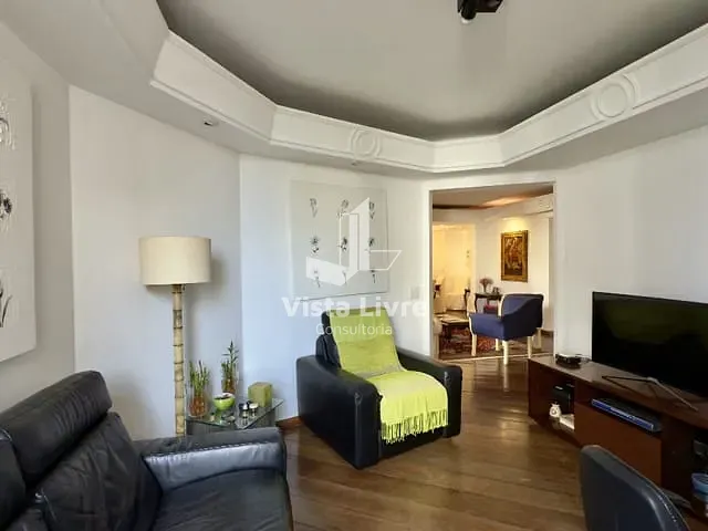 Apartamento com 210m² 3 quartos e 5 banheiros, à venda, no bairro Indianópolis em São Paulo