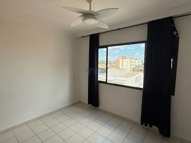 Apartamento 2 quartos e 1 banheiro, à venda, no bairro Jardim das Indústrias em São José dos Campos