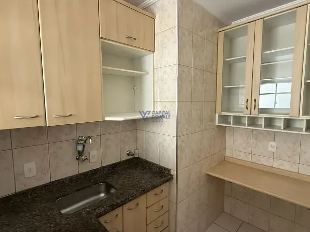 Apartamento 2 quartos e 1 banheiro, à venda, no bairro Jardim das Indústrias em São José dos Campos