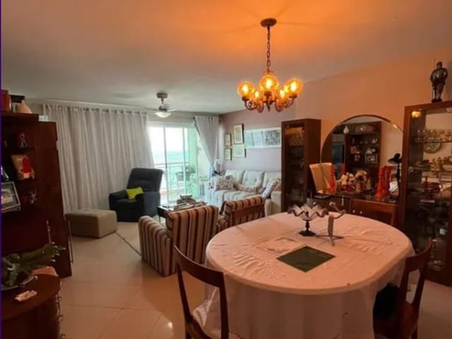 Apartamento com 140m² 3 quartos e 2 banheiros, à venda, no bairro Cavaleiros em Macaé