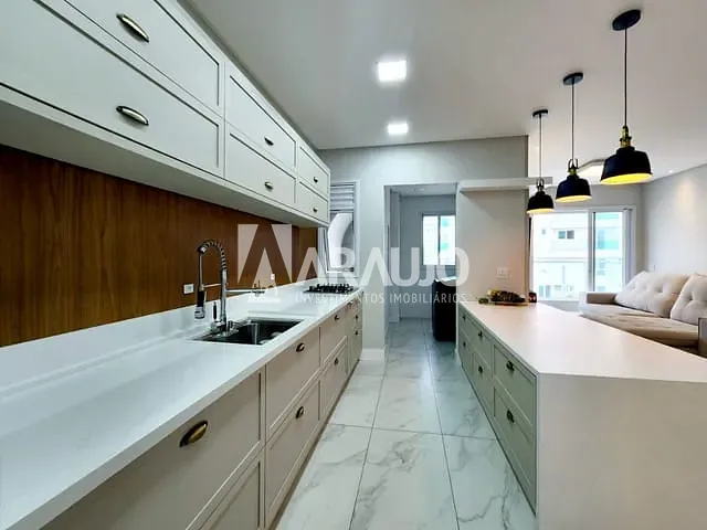 Apartamento 2 quartos e 3 banheiros, à venda, no bairro Praia Brava em Itajaí