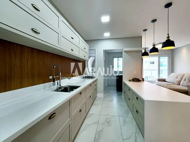 Apartamento 2 quartos e 2 banheiros, à venda, no bairro Praia Brava em Itajaí