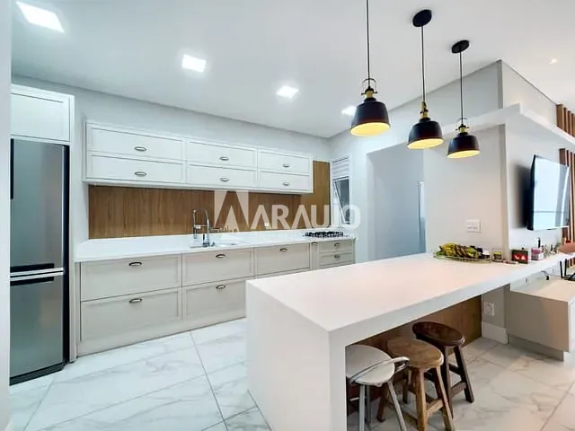 Apartamento 2 quartos e 2 banheiros, à venda, no bairro Praia Brava em Itajaí