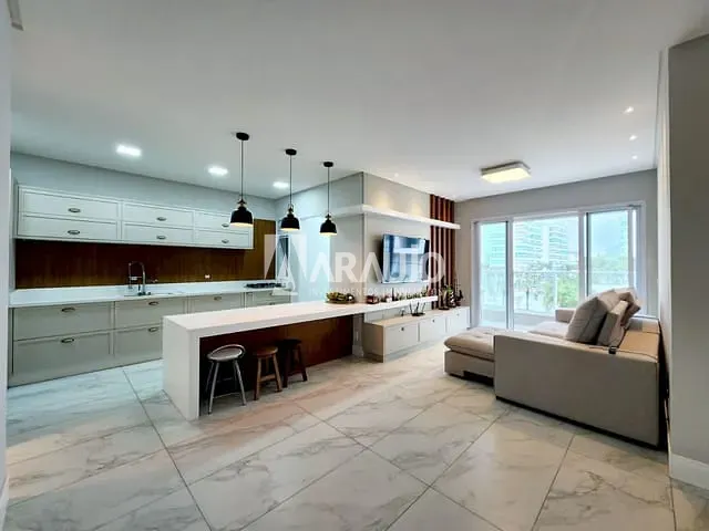 Apartamento 2 quartos e 2 banheiros, à venda, no bairro Praia Brava em Itajaí