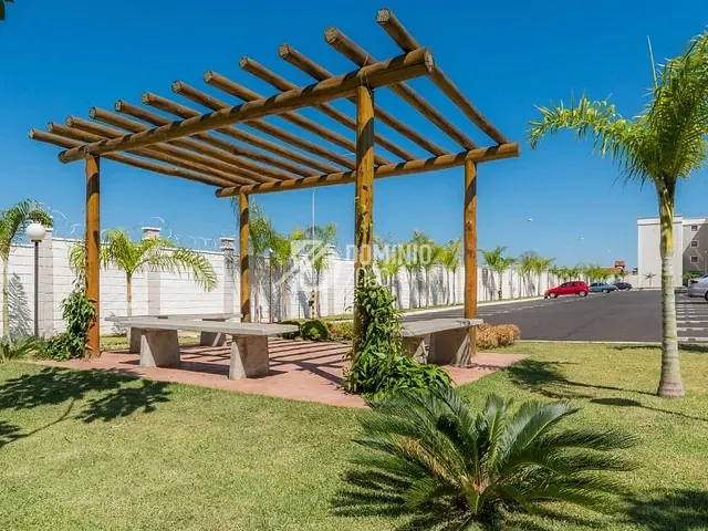 Apartamento com 51m² 2 quartos e 1 banheiro, à venda, no bairro Recreio dos Bandeirantes em Uberaba