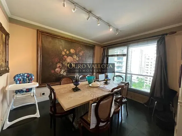 Apartamento com 220m², para alugar, no bairro Itaim Bibi em São Paulo