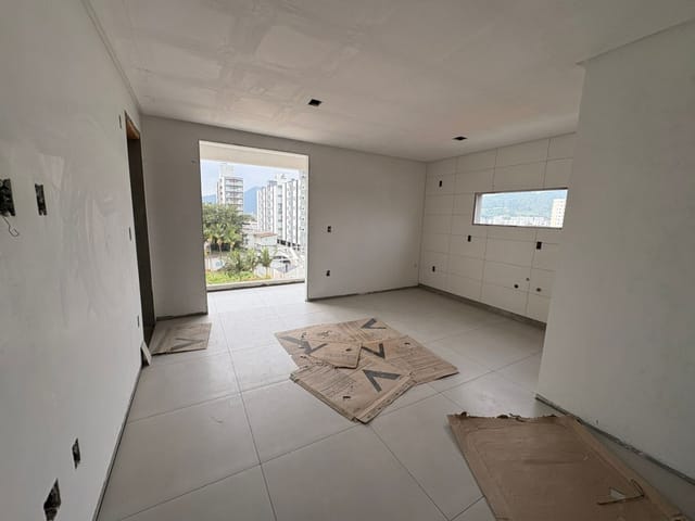 Apartamento com 69m² 2 quartos e 2 banheiros, à venda, no bairro Lídia Duarte em Camboriú