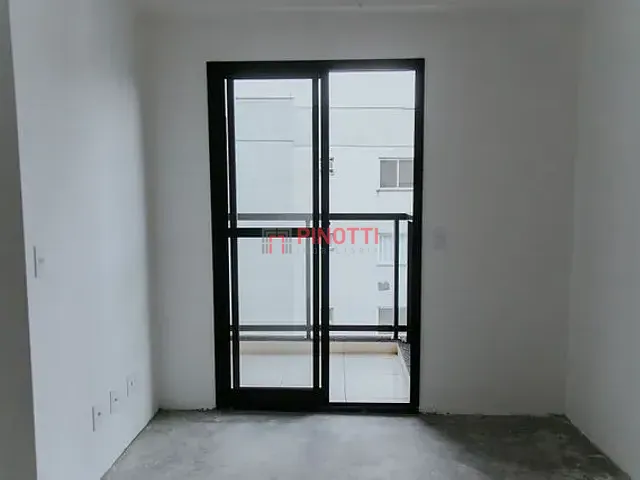 Apartamento 2 quartos e 2 banheiros, à venda, no bairro Vila Curuçá em Santo André
