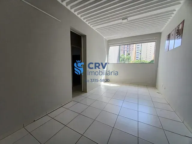 Apartamento com 99m² 3 quartos e 1 banheiro, à venda ou para alugar, no bairro Centro em Londrina
