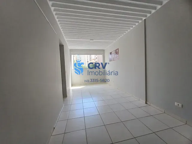Apartamento com 99m² 3 quartos e 1 banheiro, à venda ou para alugar, no bairro Centro em Londrina