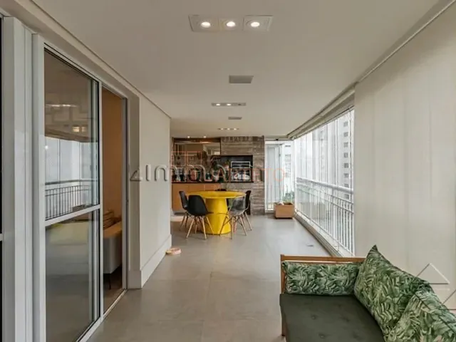 Apartamento 4 quartos e 4 banheiros, à venda, no bairro Vila Romana em São Paulo