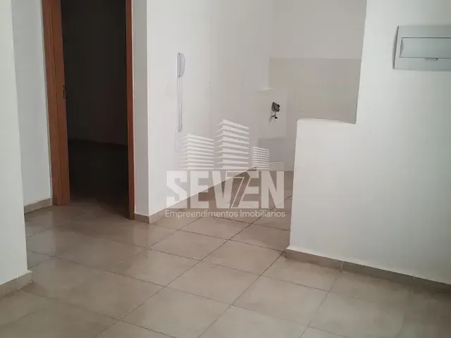 Apartamento 2 quartos e 1 banheiro, para alugar, no bairro Vitta São José em Bauru