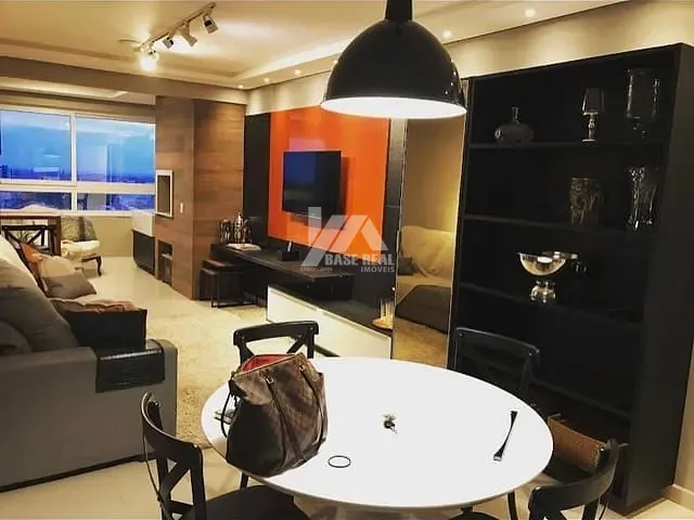 Apartamento com 140m² 3 quartos e 4 banheiros, à venda, no bairro Trianon em Guarapuava