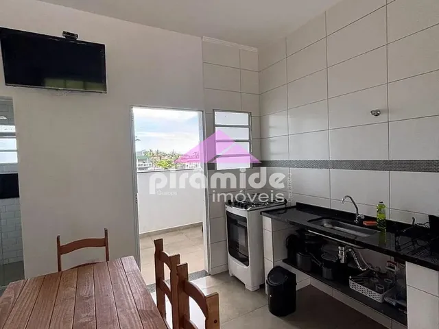 Apartamento com 10m² 2 quartos e 1 banheiro, à venda, no bairro Praia Maranduba em Ubatuba