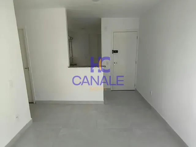 Apartamento 2 quartos e 1 banheiro, à venda, no bairro Santa Cruz em Rio de Janeiro