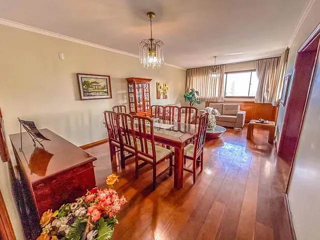 Apartamento com 216m² 3 quartos e 4 banheiros, à venda, no bairro Centro em Londrina