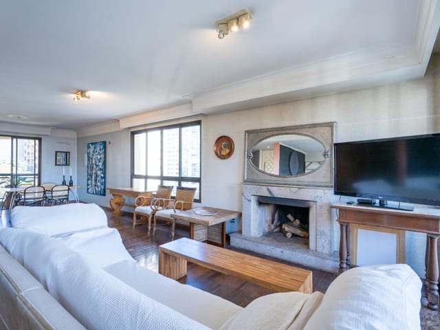 Apartamento com 435801m² 3 quartos e 5 banheiros, à venda, no bairro Vila Suzana em São Paulo