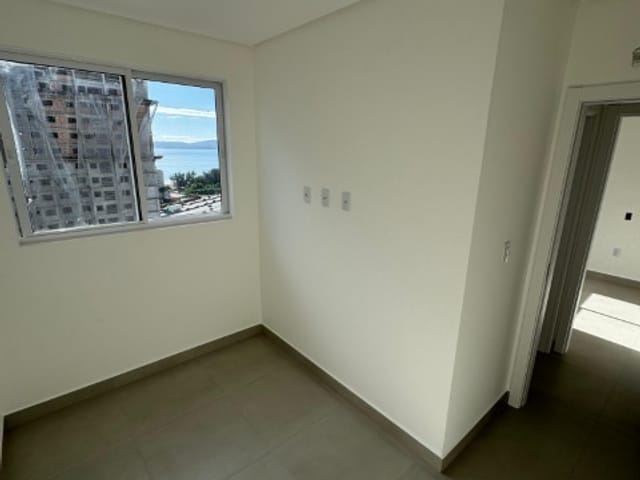 Apartamento com 70m² 3 quartos e 1 banheiro, à venda, no bairro Tabuleiro dos Oliveiras em Itapema