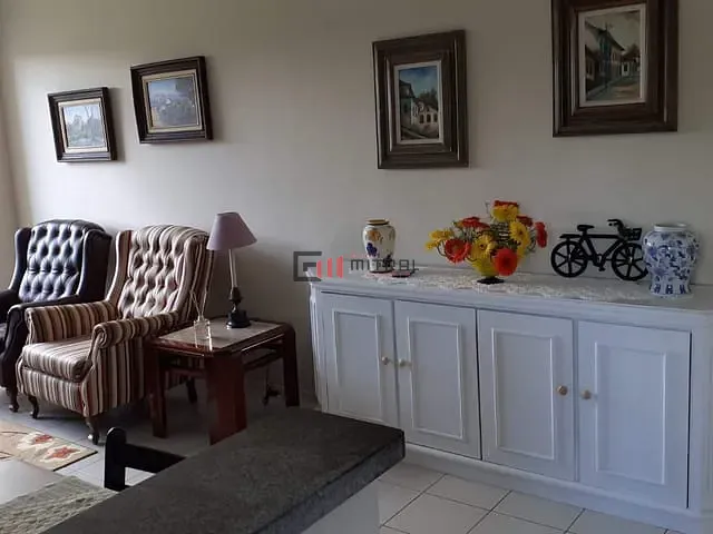 Apartamento com 82m² 3 quartos e 2 banheiros, à venda, no bairro Parque Jamaica em Londrina