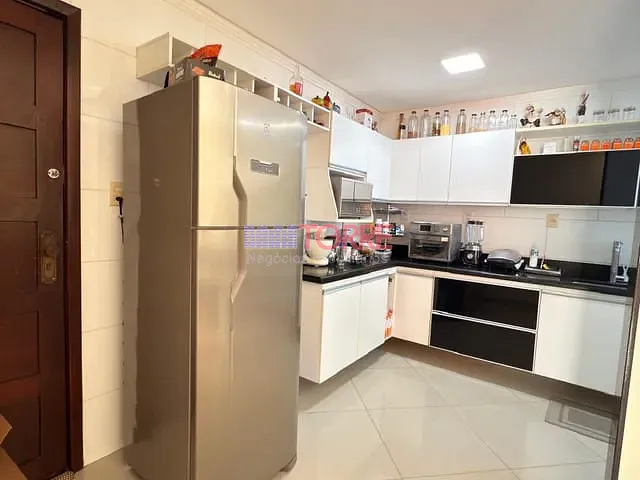 Apartamento 3 quartos e 2 banheiros, à venda, no bairro Góes Calmon em Itabuna
