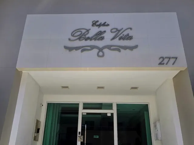 Apartamento com 108m² 2 quartos e 2 banheiros, à venda, no bairro Nações em Balneário Camboriú