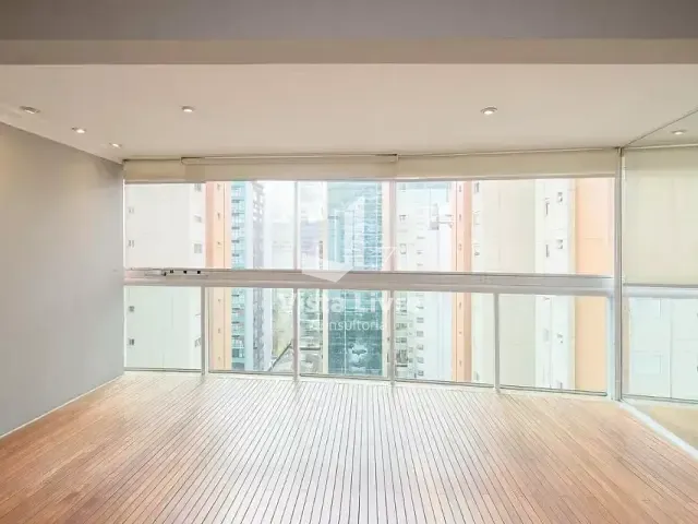 Apartamento com 124m² 3 quartos e 3 banheiros, à venda, no bairro Vila Olímpia em São Paulo