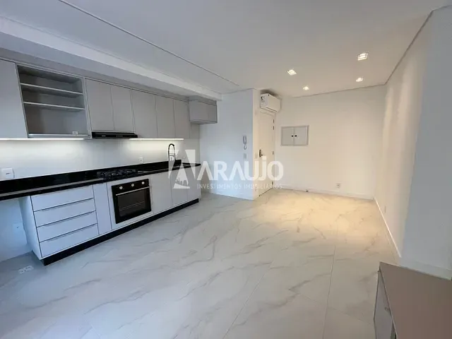 Apartamento 2 quartos e 2 banheiros, à venda, no bairro Fazenda em Itajaí