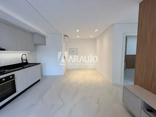 Apartamento 2 quartos e 2 banheiros, à venda, no bairro Fazenda em Itajaí