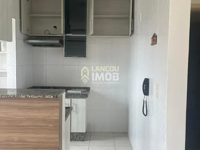 Apartamento 2 quartos e 1 banheiro, para alugar, no bairro Chácara Segre em Jundiaí
