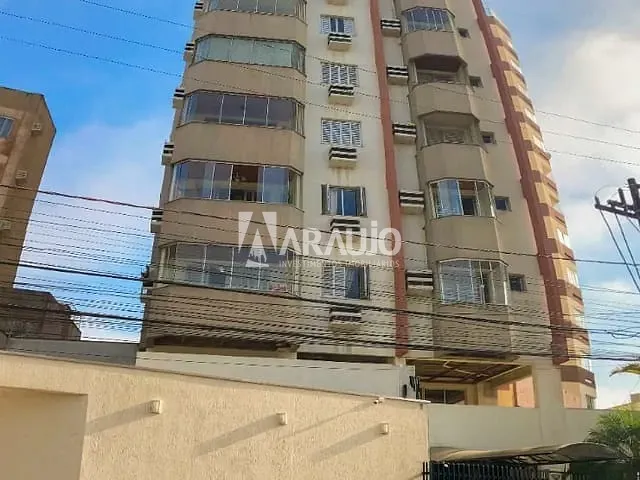 Apartamento 3 quartos e 2 banheiros, à venda, no bairro Centro em Itajaí