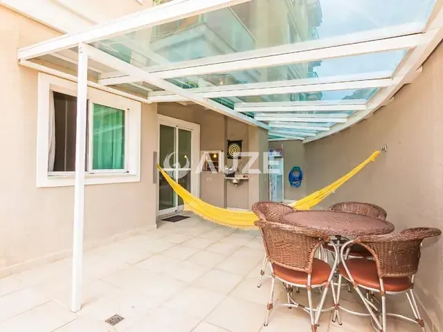 Apartamento com 105m² 2 quartos e 1 banheiro, à venda, no bairro Água Verde em Curitiba