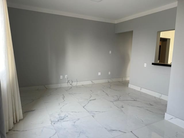 Foto do Apartamento - Ed. Regina - Apartamento para locação com 2 dormitórios no Centro de Londrina/ PR | Premier Imóveis