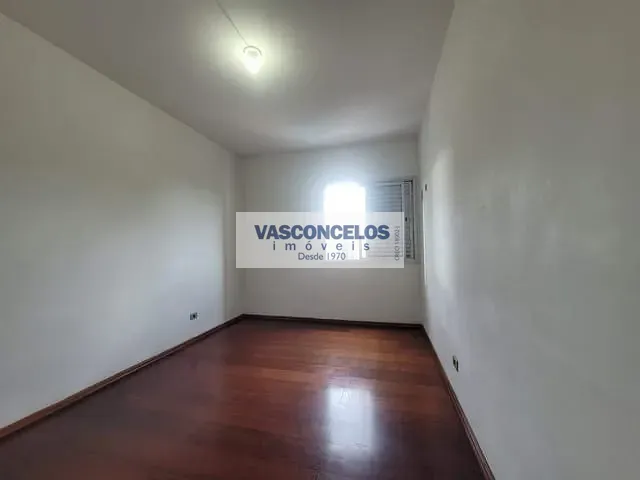 Apartamento 3 quartos e 2 banheiros, para alugar, no bairro Vila Adyana em São José dos Campos