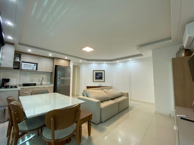 Apartamento com 72m² 2 quartos e 2 banheiros, à venda, no bairro Quatro Ilhas em Bombinhas