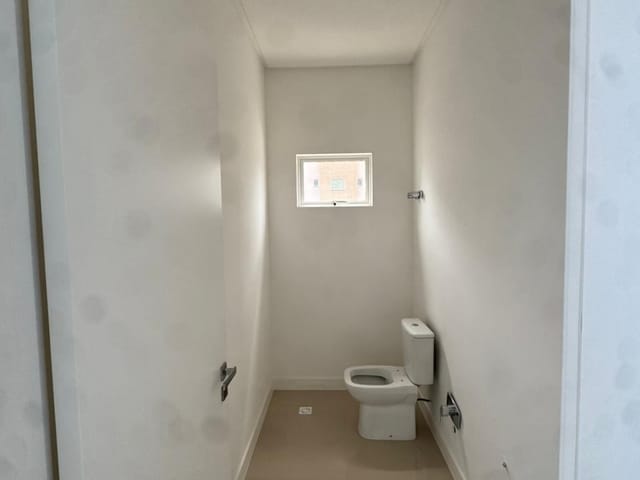 Apartamento com 208m² 3 quartos e 4 banheiros, à venda, no bairro Meia Praia em Itapema