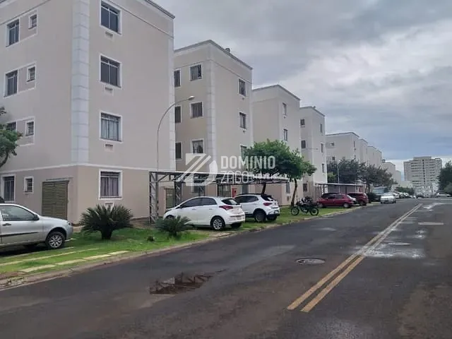Apartamento 2 quartos e 1 banheiro, à venda, no bairro Conjunto Guanabara em Uberaba
