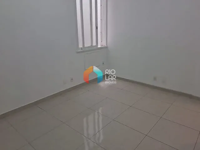 Apartamento com 70m² 2 quartos e 2 banheiros, à venda, no bairro Laranjeiras em Rio de Janeiro