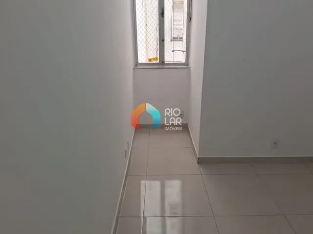 Apartamento com 70m² 2 quartos e 2 banheiros, à venda, no bairro Laranjeiras em Rio de Janeiro