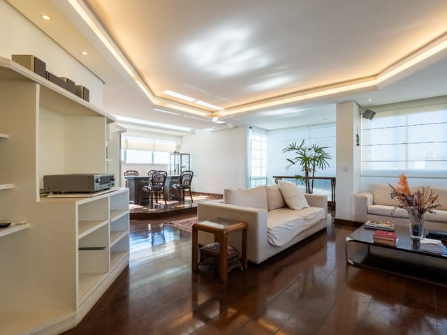 Apartamento com 292m² 4 quartos e 5 banheiros, à venda, no bairro Vila Suzana em São Paulo