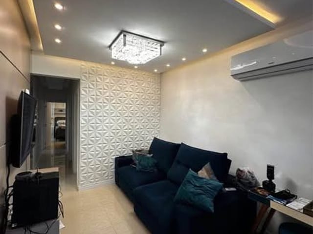 Apartamento com 260m² 3 quartos e 2 banheiros, à venda, no bairro Meia Praia em Itapema