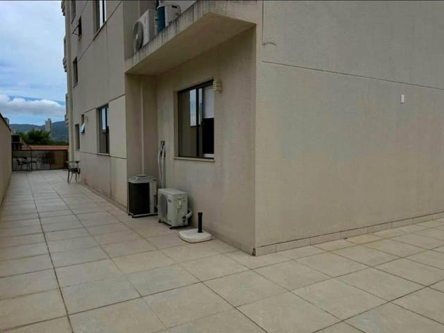 Apartamento com 260m² 3 quartos e 2 banheiros, à venda, no bairro Meia Praia em Itapema