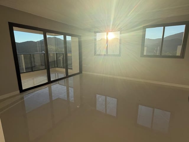 Apartamento com 92m² 2 quartos e 3 banheiros, à venda, no bairro Centro em Itapema