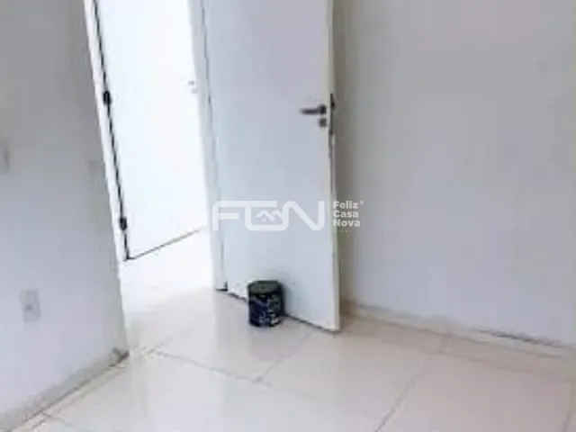 Apartamento com 40m² 2 quartos e 1 banheiro, à venda ou para alugar, no bairro Industrial em Camaçari